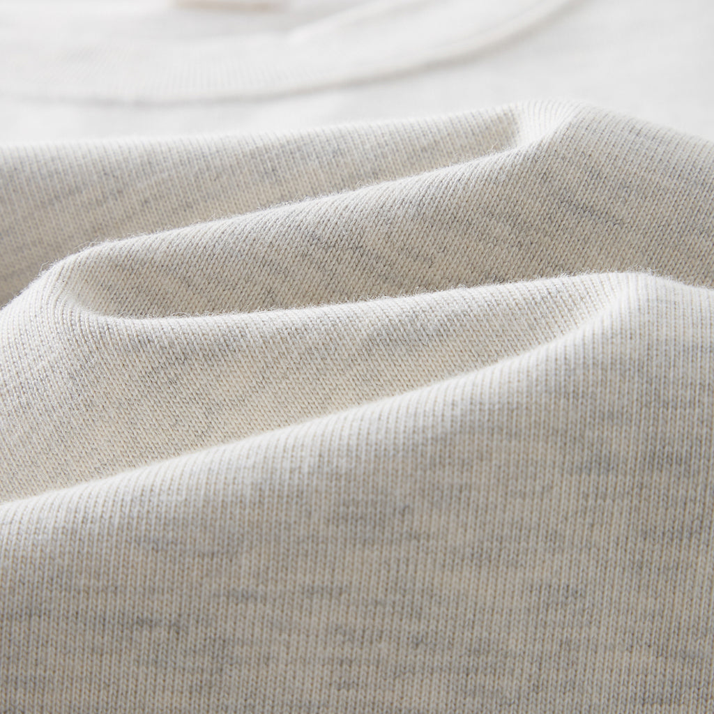 TRIØ7 ESSENTIAL – Heavyweight Oversized Tee 280 – Detailansicht 2 | Oversized Boxy T-Shirt von TRIØ7