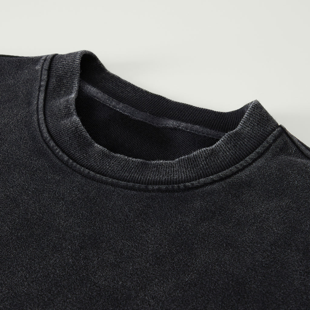 TRIØ7 ARTCORE – Fragment 01 Crewneck – Detailansicht | Heavyweight Oversized Sweatshirt von TRIØ7