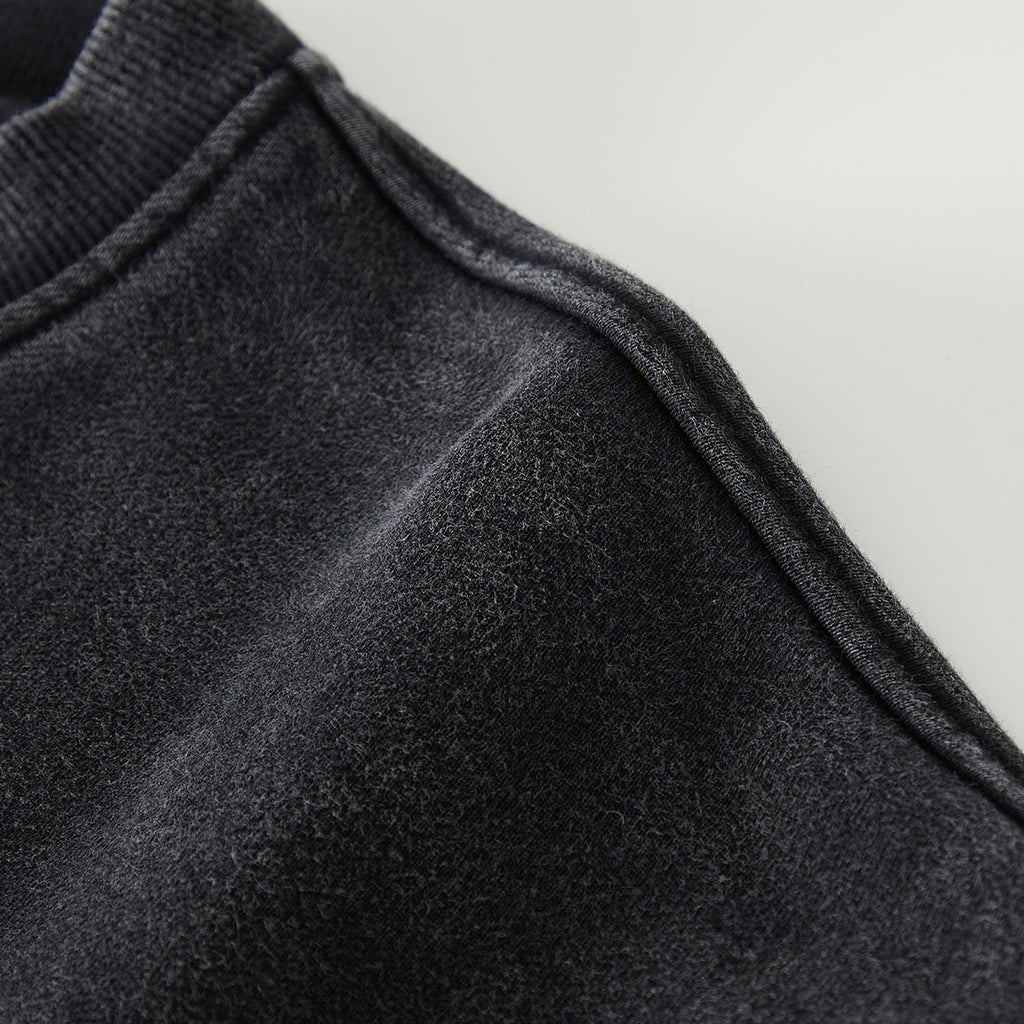 TRIØ7 ARTCORE – Fragment 01 Crewneck – Detailansicht 2 | Heavyweight Oversized Sweatshirt von TRIØ7