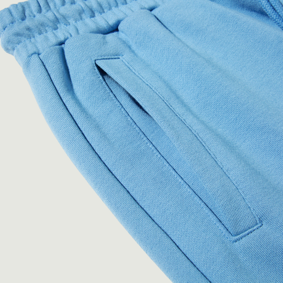 TRIØ7 – Oversized Sweatpants – Detailansicht 3 | Oversized Baggy Sweatpants von TRIØ7