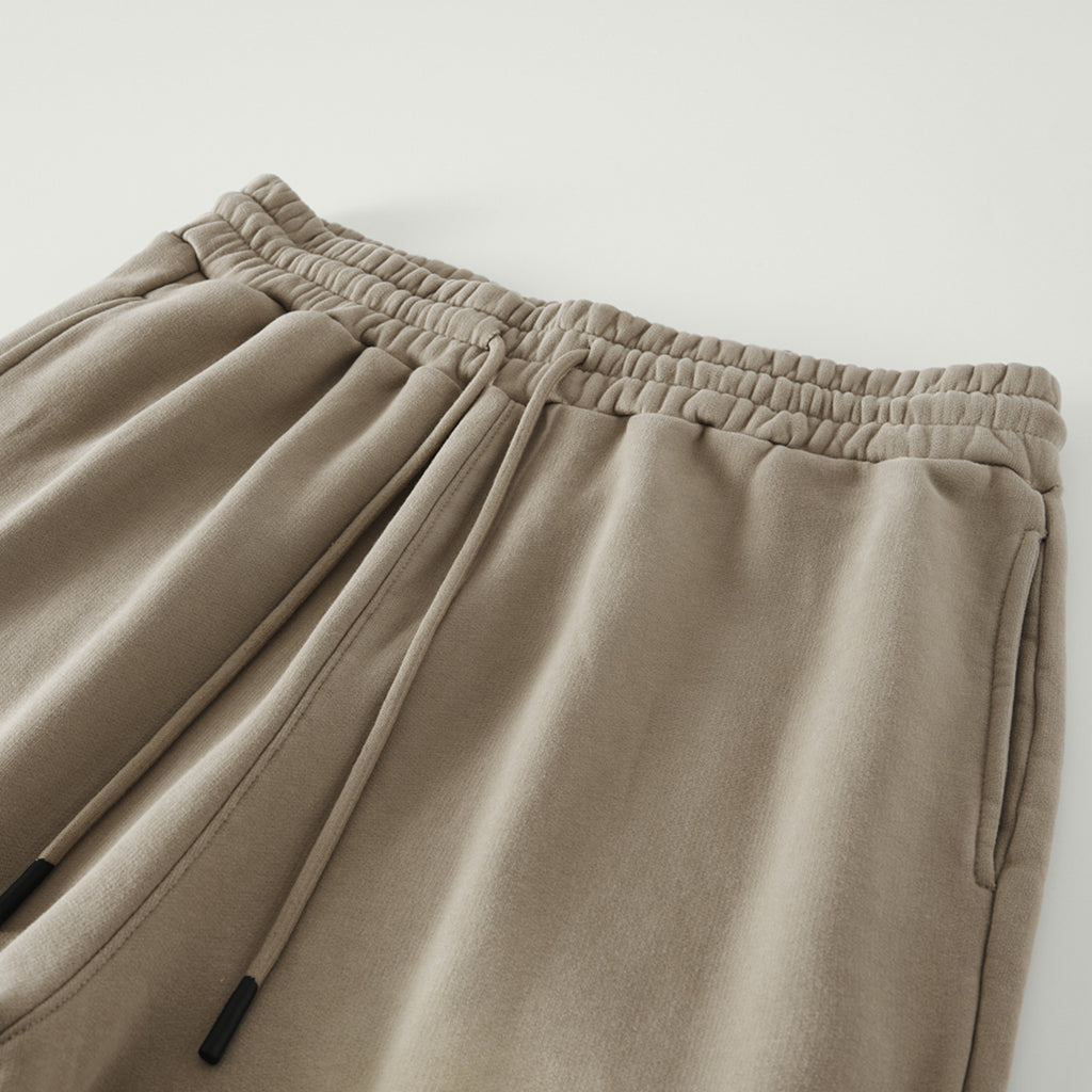 TRIØ7 – Vintage Faded Pants – Detailansicht | Oversized Baggy Sweatpants von TRIØ7