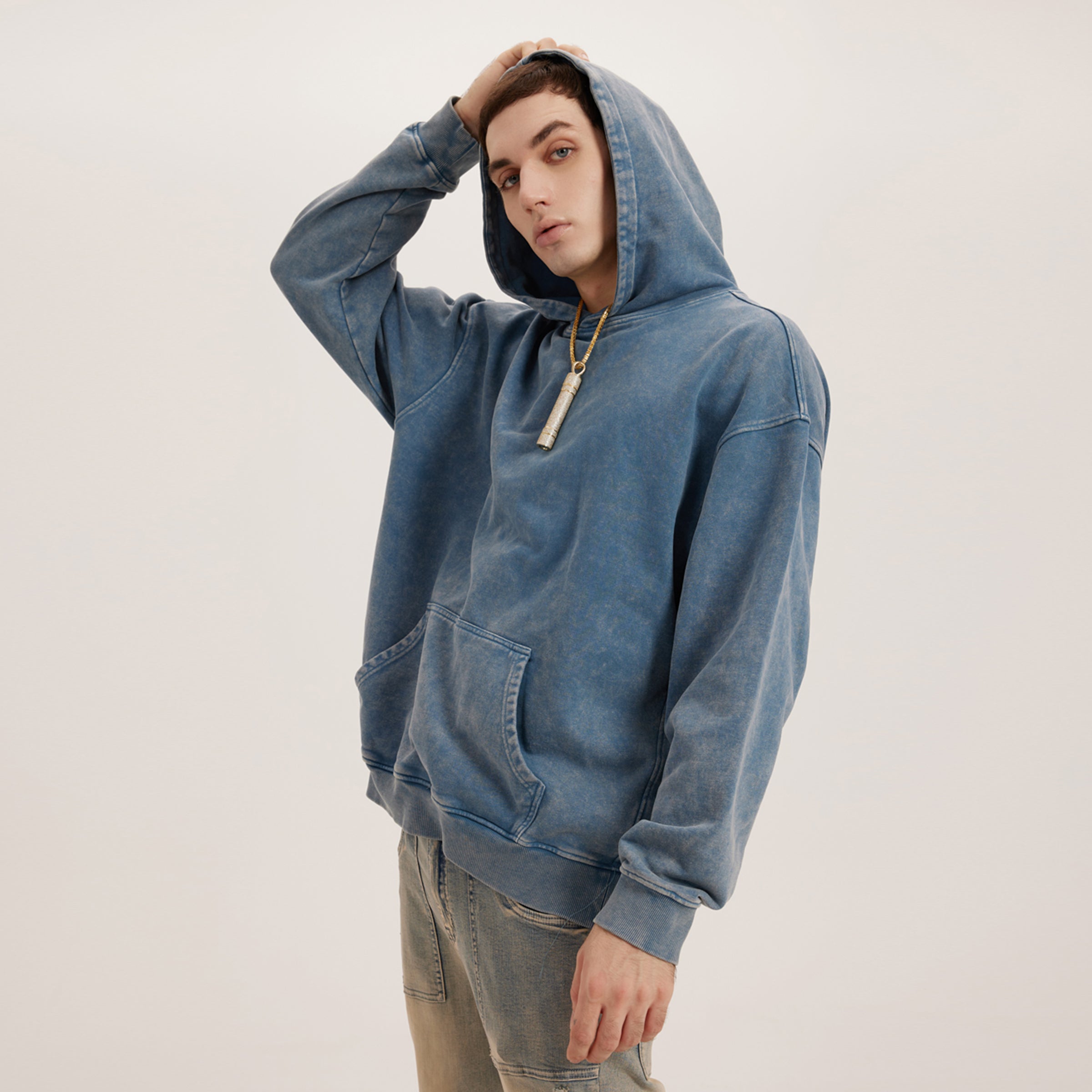 TRIØ7 URBAN – Vintage Oversized Hoodie – Frontansicht 2 | Heavyweight Oversized Hoodie von TRIØ7
