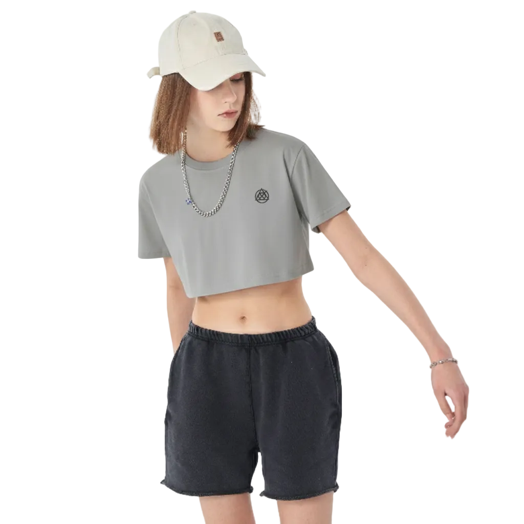 TRIØ7 ARTCORE – Fragment 01 Cropped Tee – Frontansicht 6 | Oversized Loose fit T-Shirt von TRIØ7