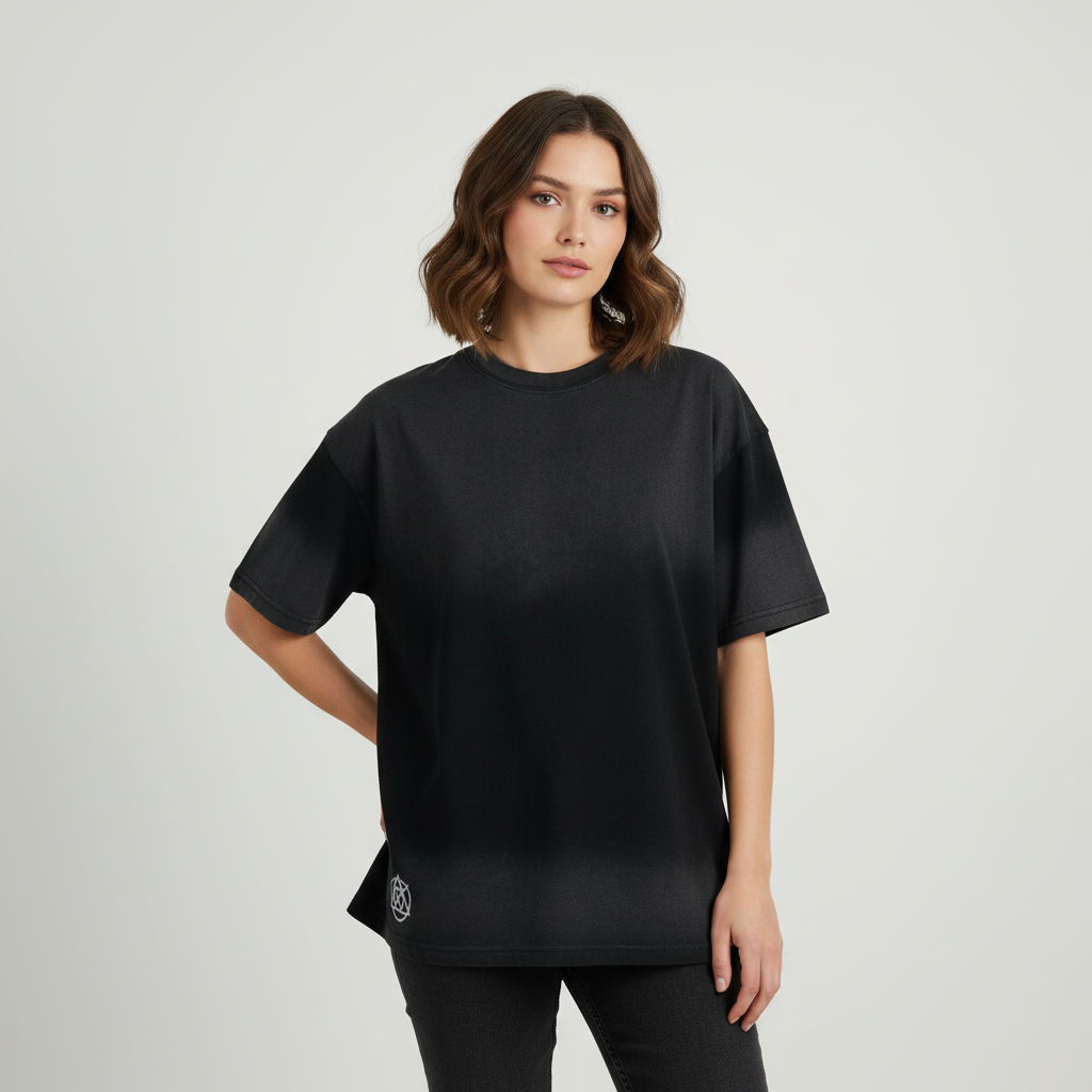 TRIØ7 URBAN – Tie-Dye Boxy Tee – Frontansicht 2 | Oversized Boxy T-Shirt von TRIØ7