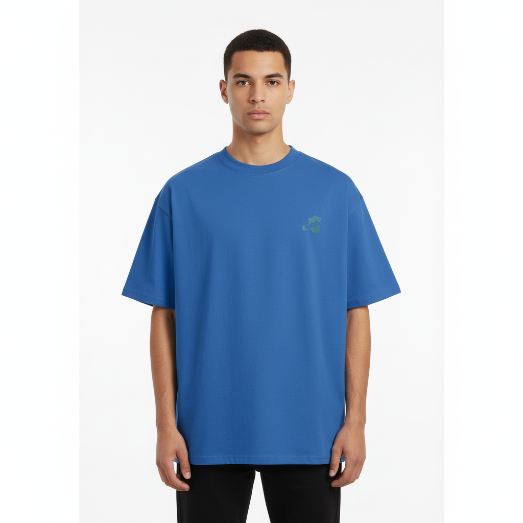 TRIØ7 ESSENTIAL – Heavyweight Oversized Tee 300+ – Frontansicht 9 | Oversized Boxy T-Shirt von TRIØ7
