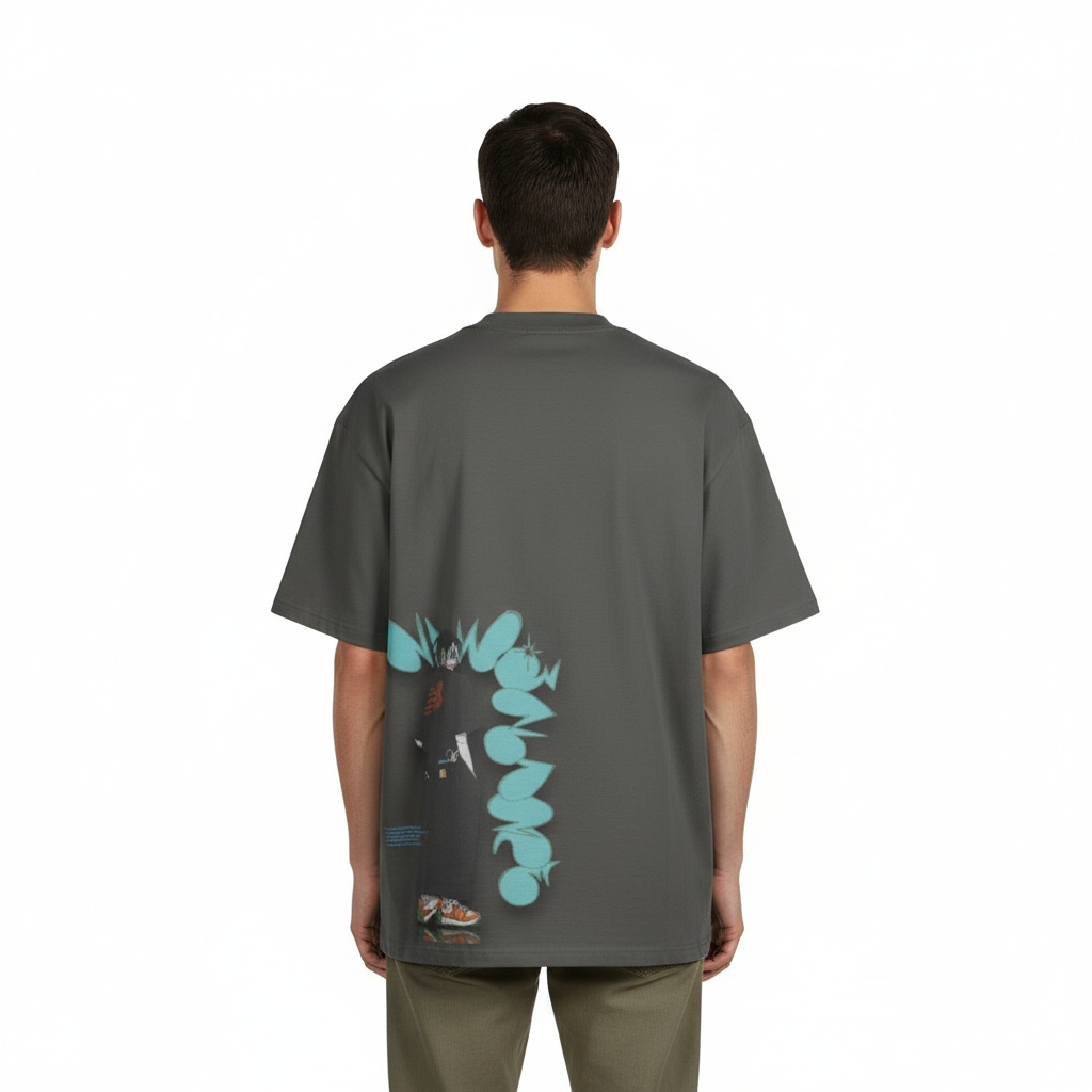 TRIØ7 ESSENTIAL – Heavyweight Oversized Tee 300+ – Rückansicht 6 | Oversized Boxy T-Shirt von TRIØ7